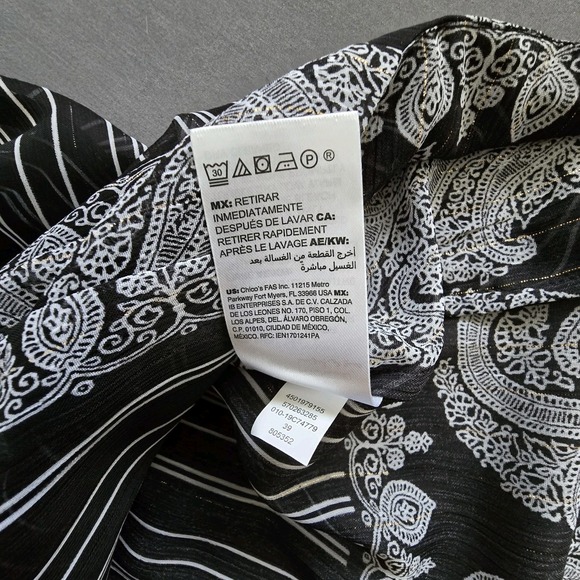 NWT Chicos Black Paisley V-Neck Crossover Wrap Layered Blouse Sz 8/10 - Picture 7 of 13